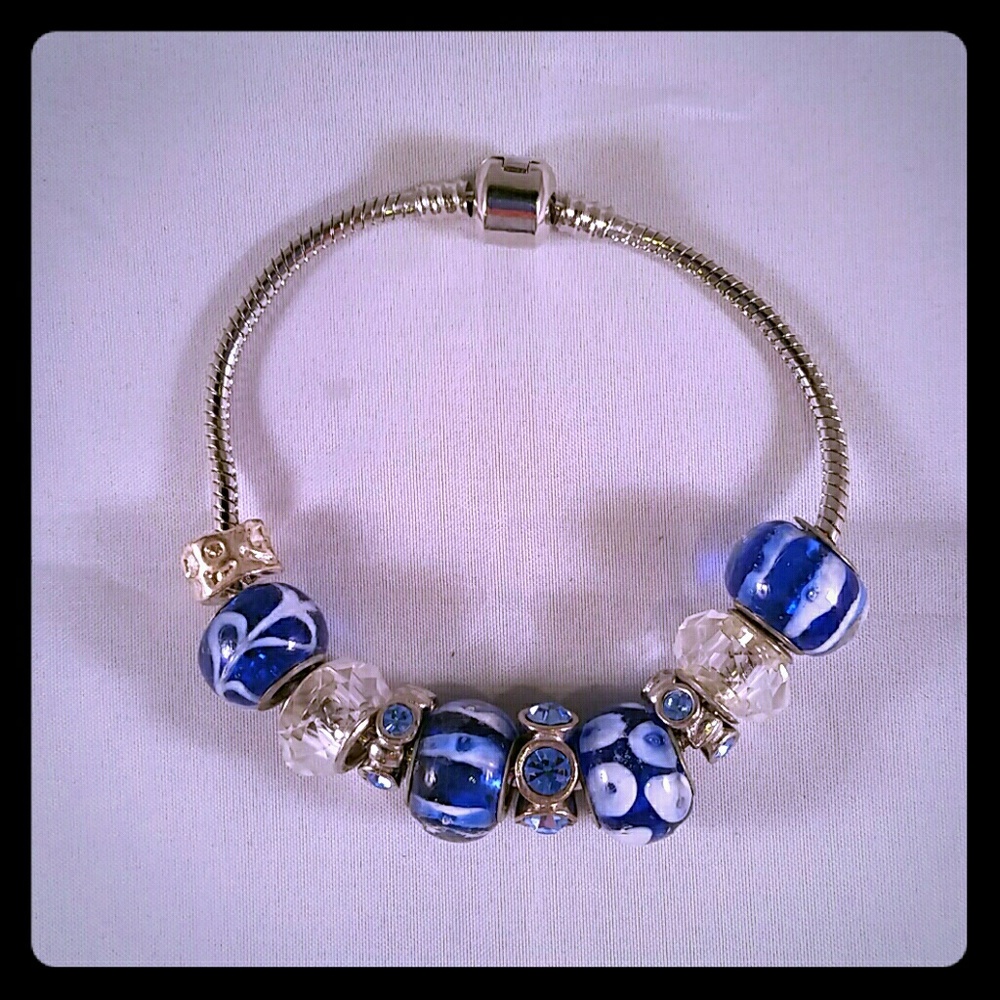 BRAND NEW SILVER WITH GLASS AND CRYSTAL CHARMS